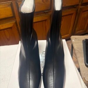 Elegant Black Stretch Leather Heeled Ankle Boots